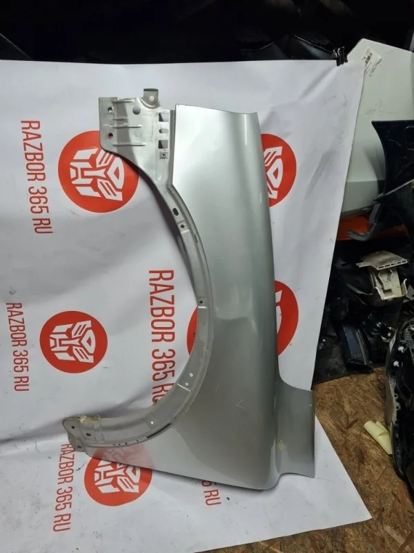 Крыло Volvo xc90 2005