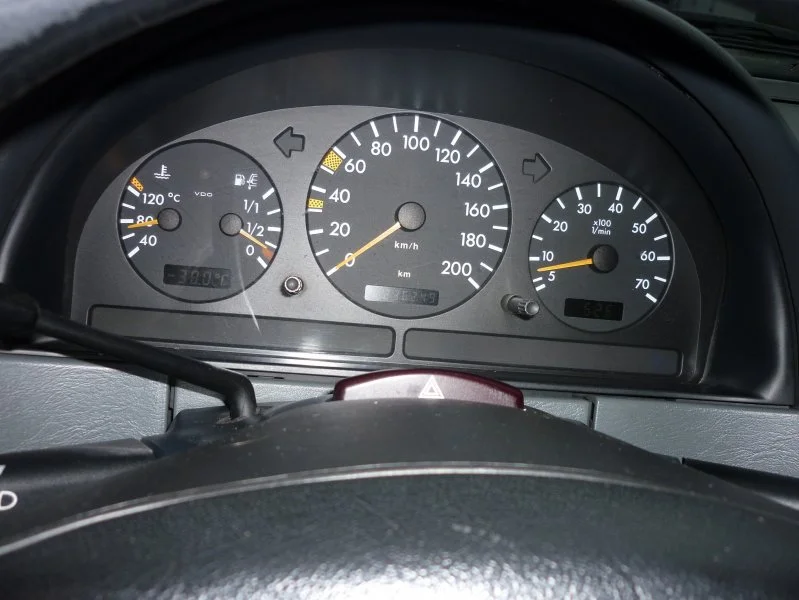 Продажа Mercedes-Benz M class 3.2 (215Hp) (112.942) 4WD AT по запчастям