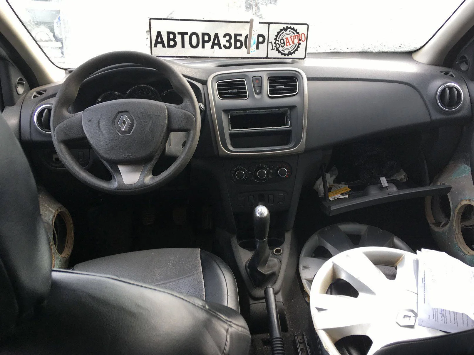 Продажа Renault Logan 1.6 (82Hp) (K7M 812) FWD MT по запчастям