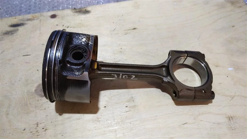 Б.у. шатун NISSAN QASHQAI J10 NISSAN QASHQAI J10