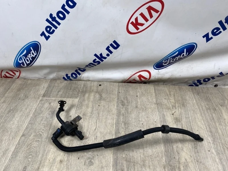 Трубка вентиляции паров топлива Peugeot 308 2009г