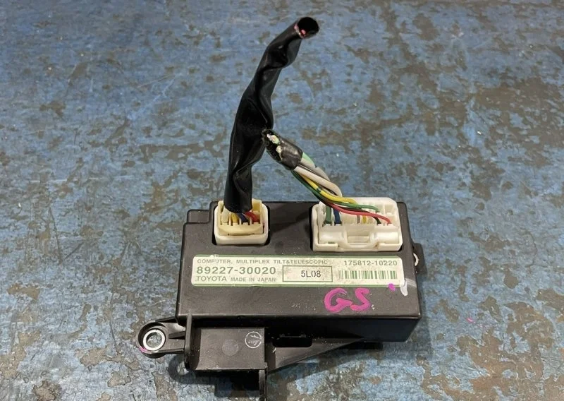 Блок управления рулевой колонкой Lexus GS 3