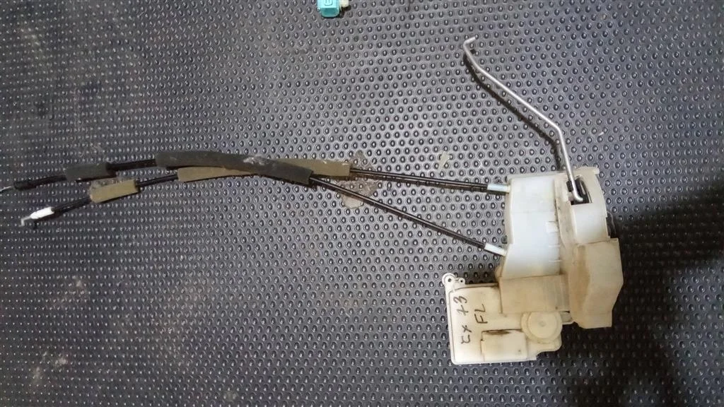 Б.у. замок двери  (руль) MAZDA CX7 ER8 MAZDA CX7 ER8