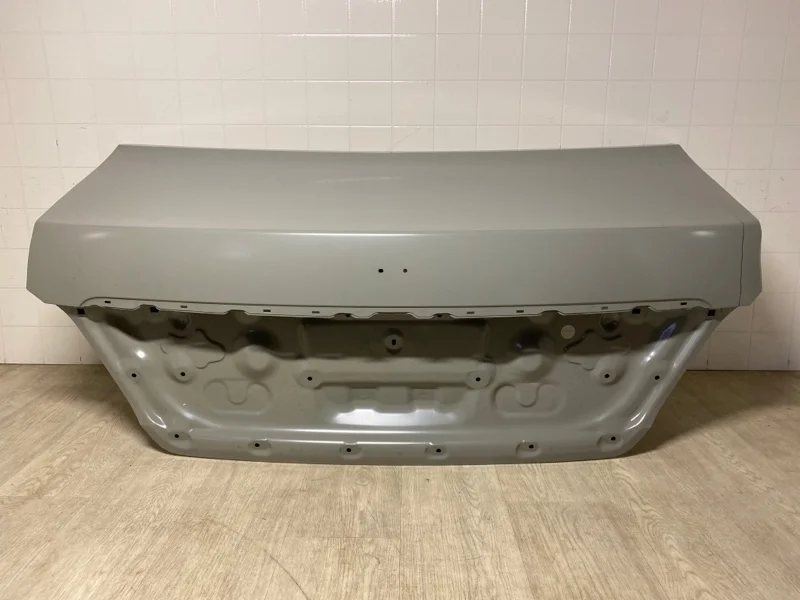 Крышка багажника HYUNDAI EQUUS 2009 2010 2011 2012 2013 2014 2015 2016 BH