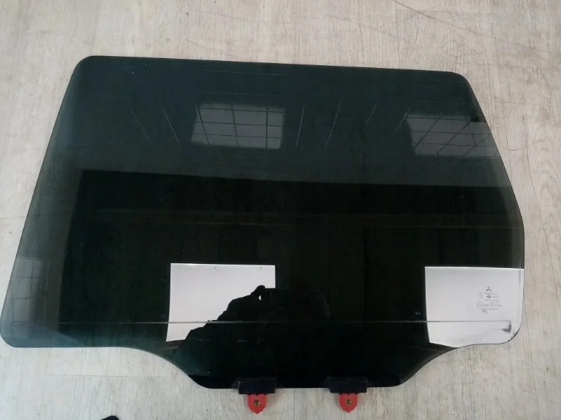 Стекло двери задней MITSUBISHI OUTLANDER 1 2003 2004 2005 2006 2007 2008 CU2W, CU5W, CU4W