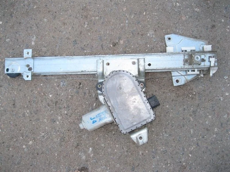 Стеклоподъемник MITSUBISHI PAJERO 3, MONTERO 2000 2001 2002 2003 2004 2005 2006 V64W, V65W, V68W, V73W, V74W, V75W, V77W, V78W