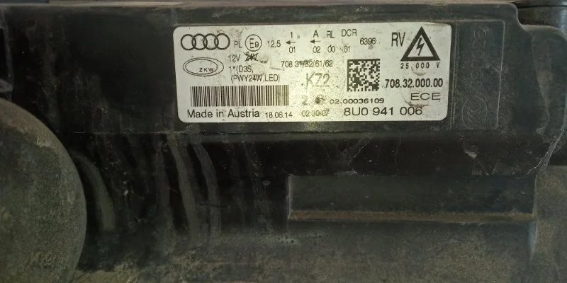 Фара AUDI Q3 2011 2012 2013 2014