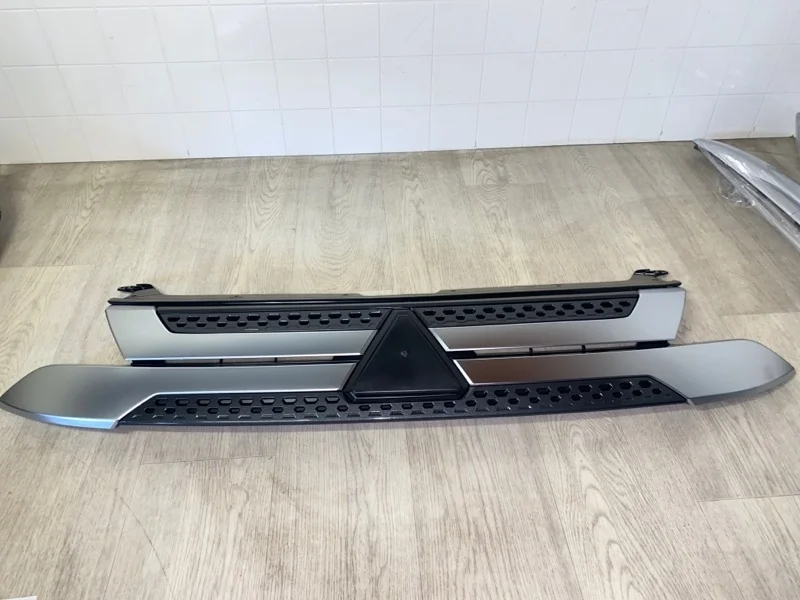 Решетка радиатора Mitsubishi Outlander 3 2018 2019 2020 2021 MBL17010010 GF2W 4B10