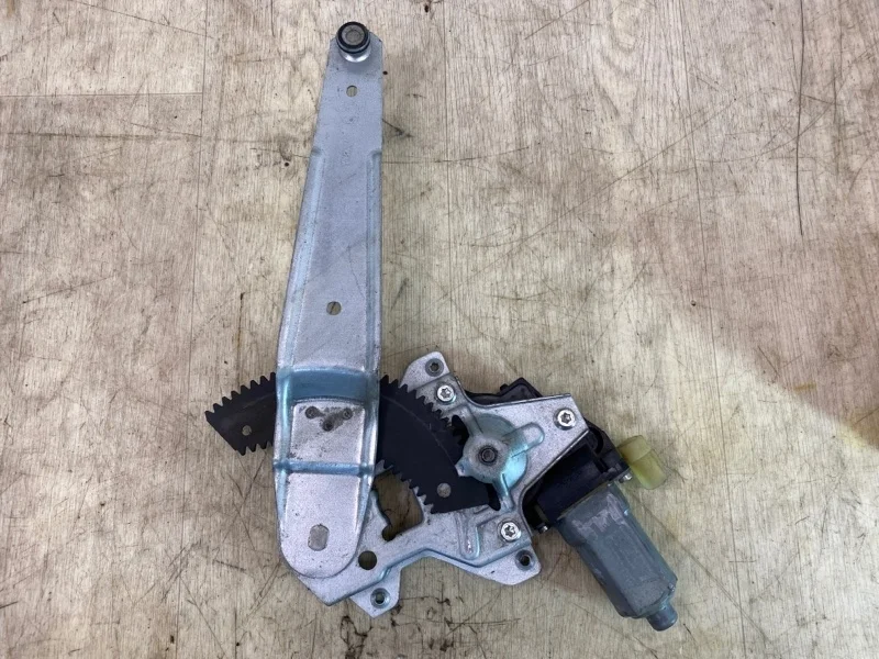 Мотор стеклоподъемника HYUNDAI GETZ 2002 2003 2004 2005 2006 2007 2008 2009 2010