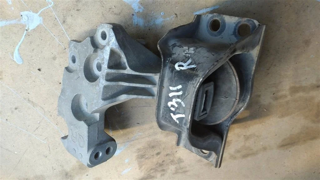 Б.у. опора двигателя NISSAN X-TRAIL T31 NISSAN X-TRAIL T31