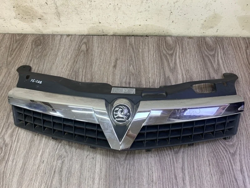 Решетка радиатора Opel Astra H ХЕТЧБЭК 3-Х ДВ.