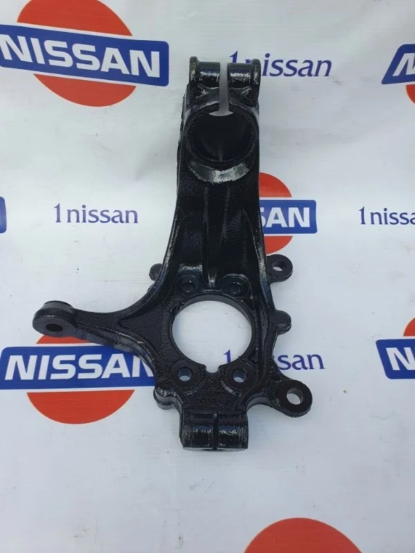Кулак поворотный Nissan Qashqai 2019 400154CE0A J11 HRA2, передний левый