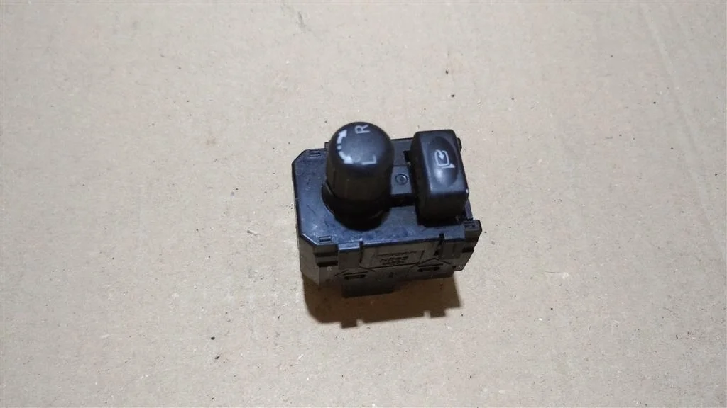 Б.у. блок управления зеркалами NISSAN TEANA J32 NISSAN TEANA J32