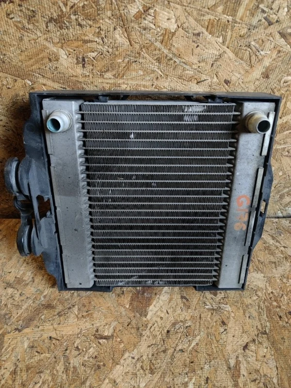 Радиатор охлаждения двигателя BMW 750i 2011 F01