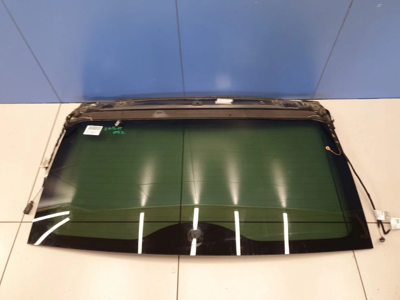 Стекло двери багажника для Porsche Cayenne 955 957 2003-2010