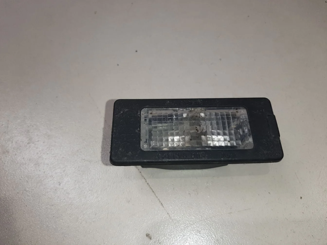 Фонарь подсветки номерного знака для Volkswagen Tiguan 2007-2016