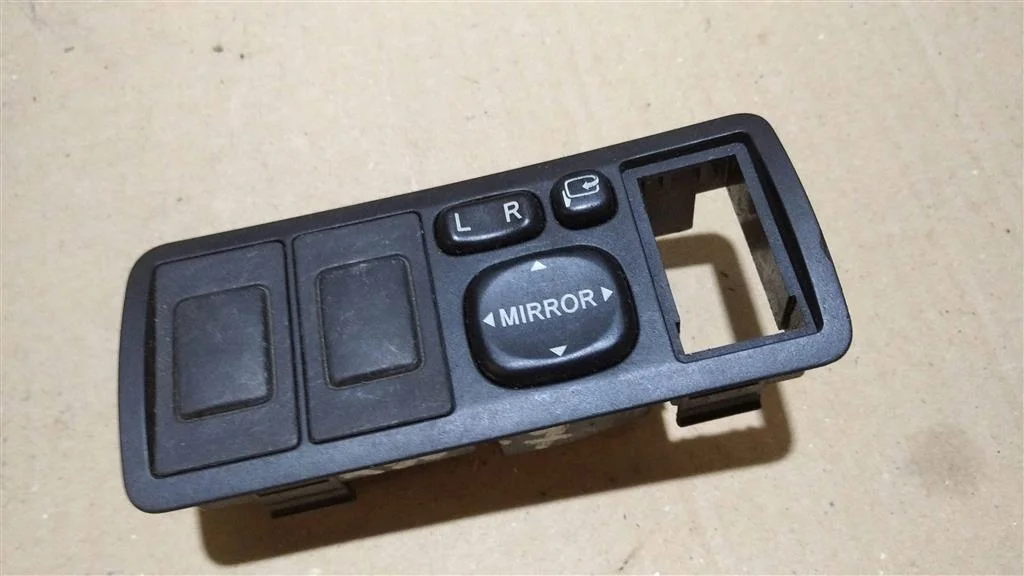 Б.у. блок управления зеркалами TOYOTA AVENSIS ZZT251 TOYOTA AVENSIS ZZT251