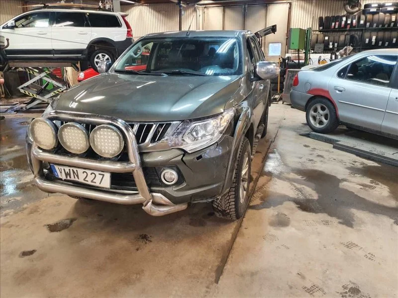 Продажа Mitsubishi L200 2.4D (154Hp) (4N15) 4WD MT по запчастям