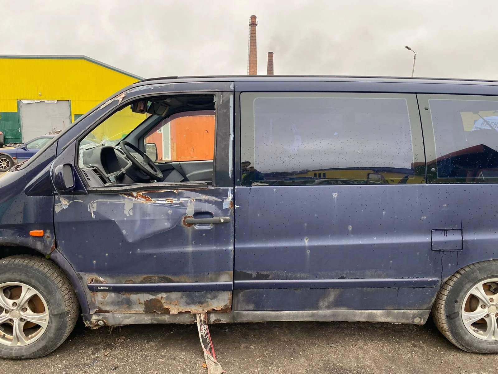 Продажа Mercedes-Benz Vito 2.3D (98Hp) (601.970) FWD AT по запчастям
