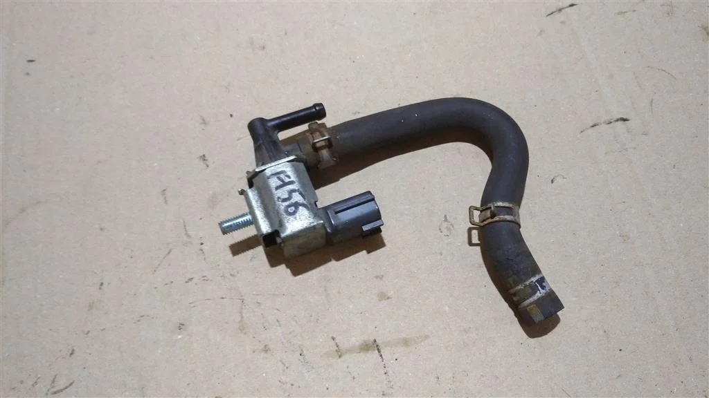 Б.у. клапан электромагнитный NISSAN JUKE F15E NISSAN JUKE F15E