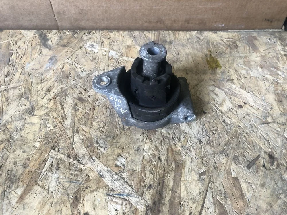 опора задняя opel astra H zafira B