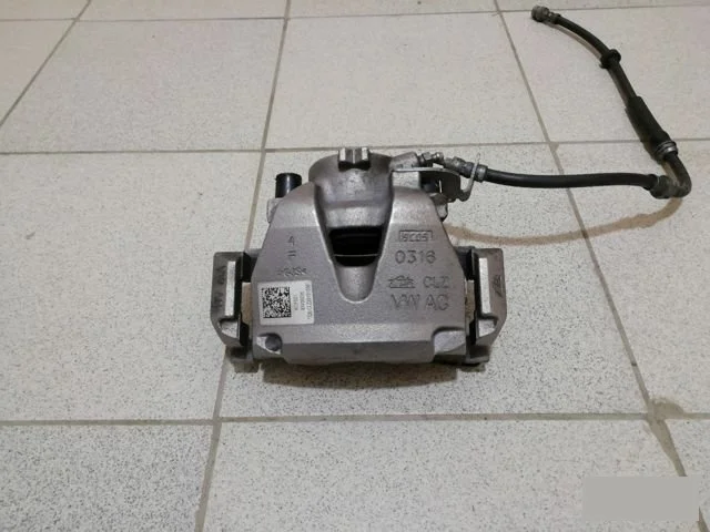 Суппорт тормозной Audi A4 2016- B9