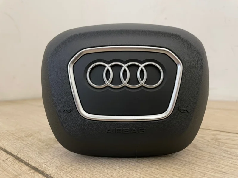 Подушка безопасности в руль Audi Q7 2015- 4M