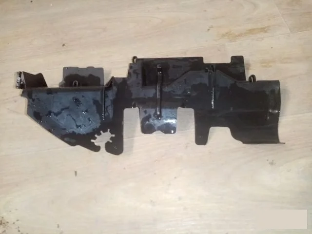 Дефлектор радиатора VW Passat B6 2006-2011 3C