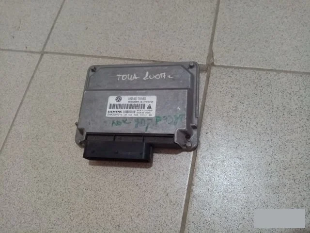 Блок управления раздаточной коробкой VW Touareg 2003-2010 7L