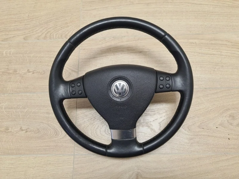 Руль с подушкой безопасности VW Tiguan 2008-2012 5N