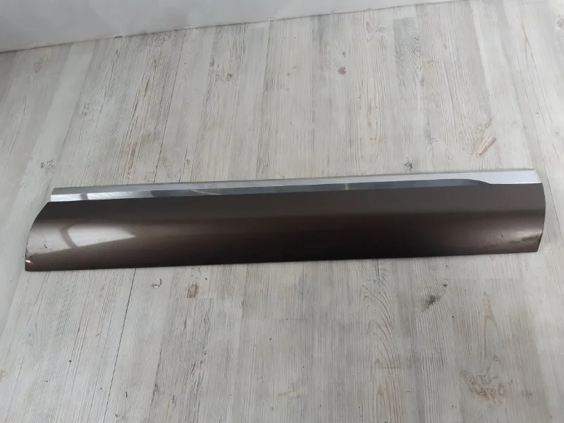 Молдинг двери VW Touareg 2 2010-2018 7P