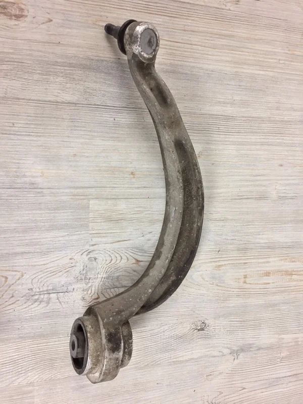 Рычаг подвески нижний Audi Q5 2008-2017 8R