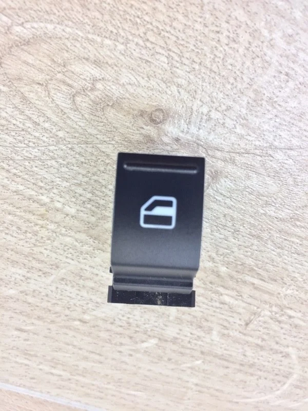 Кнопка стеклоподъемника VW Passat B6 2006-2011 3C