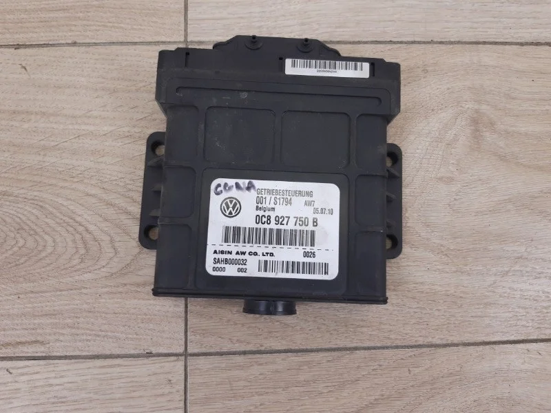 Блок управления акпп VW Touareg 2 2010 - 2018 7P