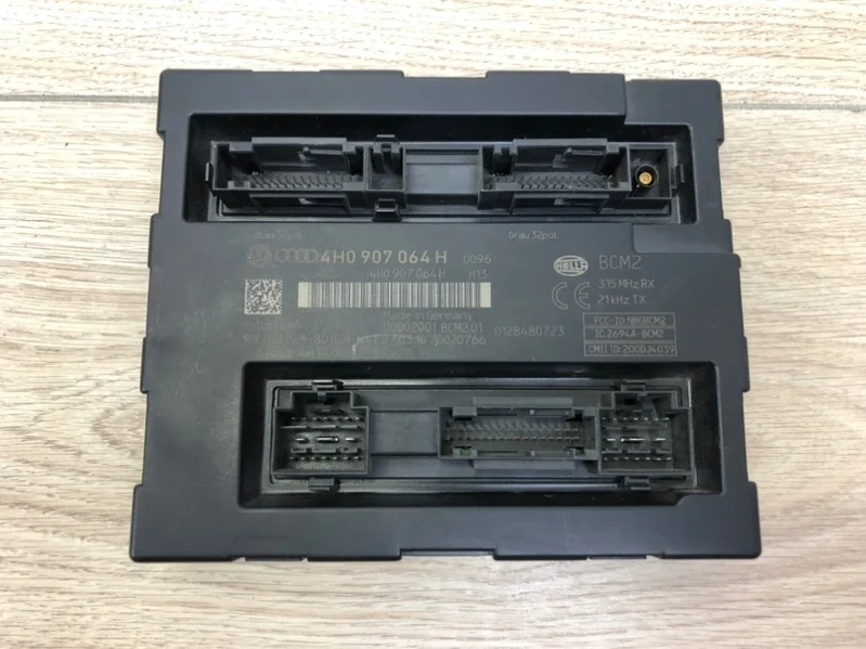 Блок комфорта bcm2 Audi A7 2010-2017 4G8
