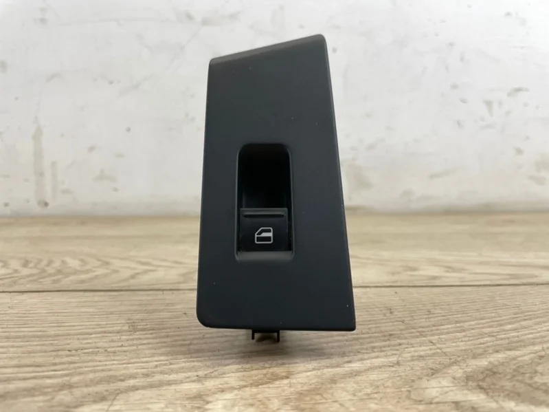 Кнопка стеклоподъемника VW Passat B7 2011-2015 3C