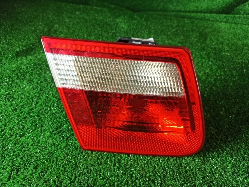 Фонарь в крышку багажника BMW E46 (C)