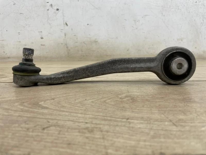 Рычаг подвески Audi A4 2010-2016 8K