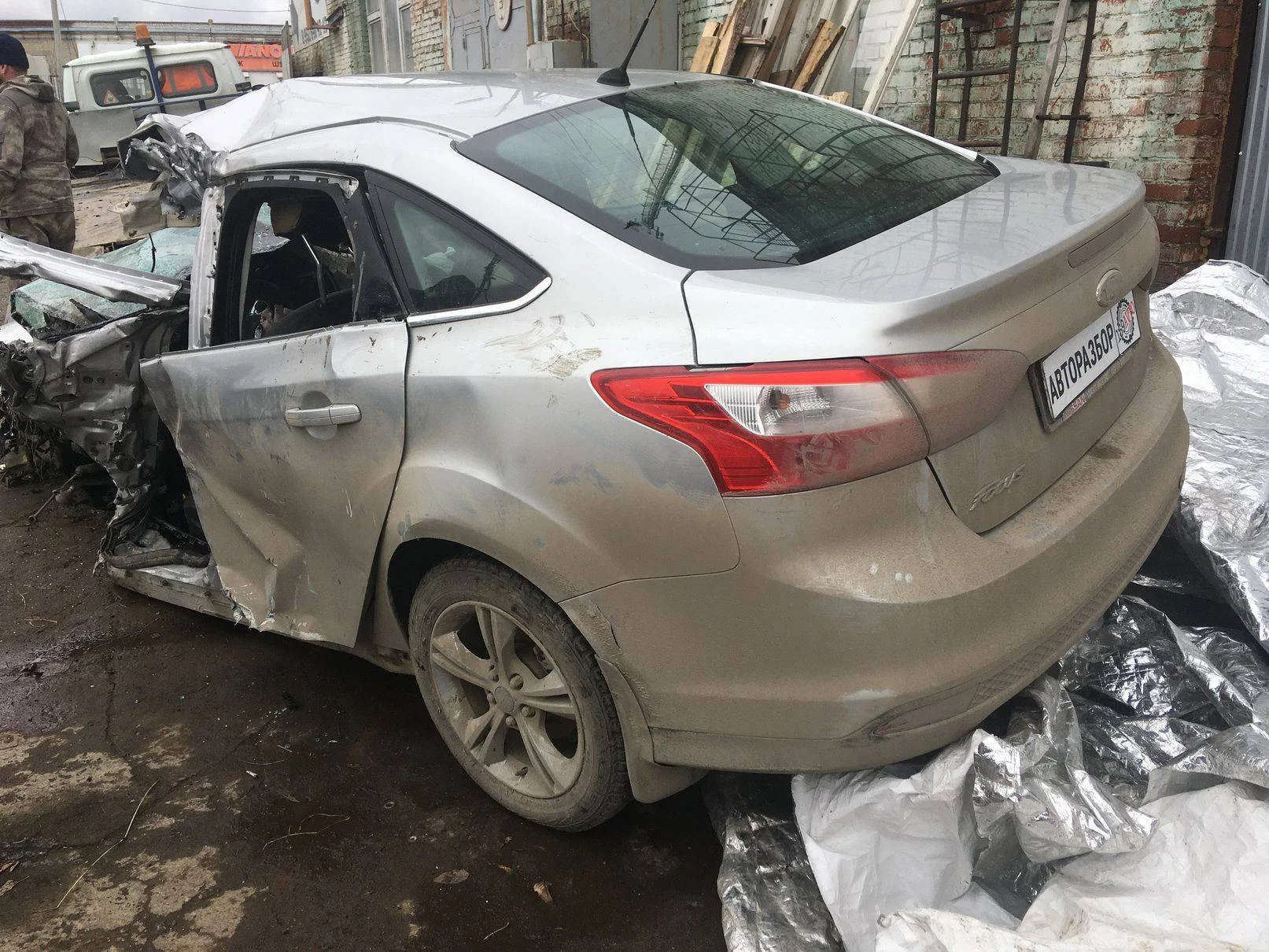 Продажа Ford Focus 1.6 (125Hp) (PNDA) FWD MT по запчастям