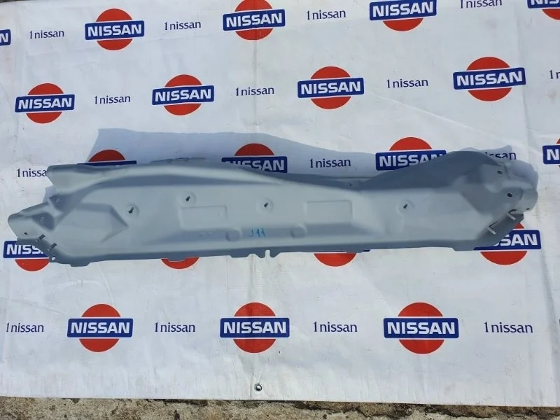 Пластина под жабо Nissan Qashqai 2019 663184CL1A J11 HRA2, передняя