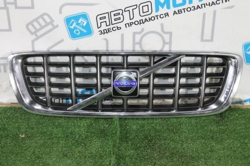 Решетка радиатора Volvo V70 Iii BW