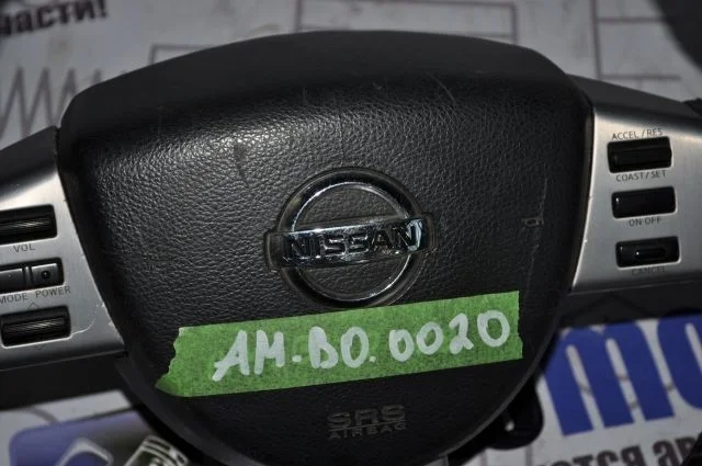 Подушка безопасности в рулевое колесо Nissan