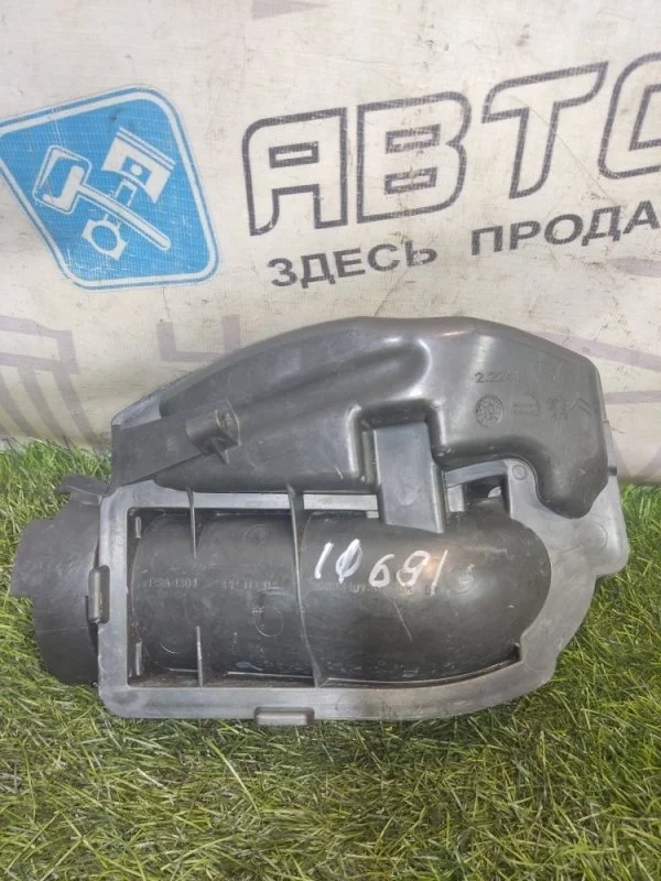 Резонатор воздушного фильтра Peugeot 207 5F01 5FS