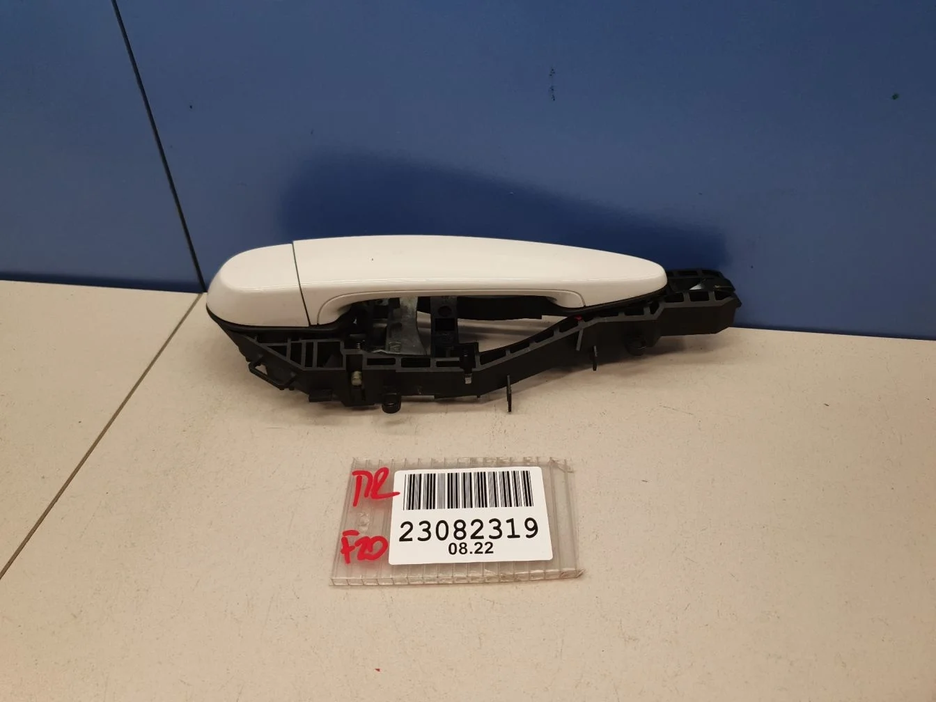 Ручка двери нaружная правая передняя для BMW 1 F20 F21 2011-2019