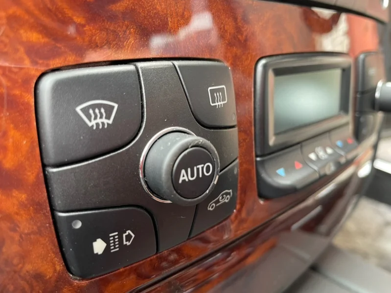 Продажа Mercedes-Benz S class 5.0 (306Hp) (113.960) RWD AT по запчастям