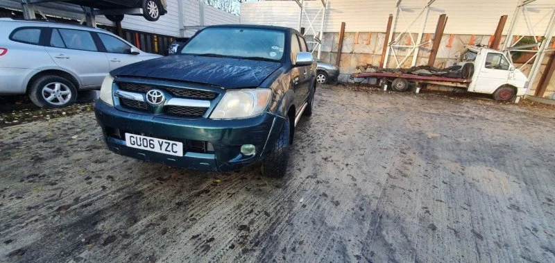 Продажа Toyota Hilux Pick Up 2.5D (144Hp) (2KD-FTV) 4WD MT по запчастям