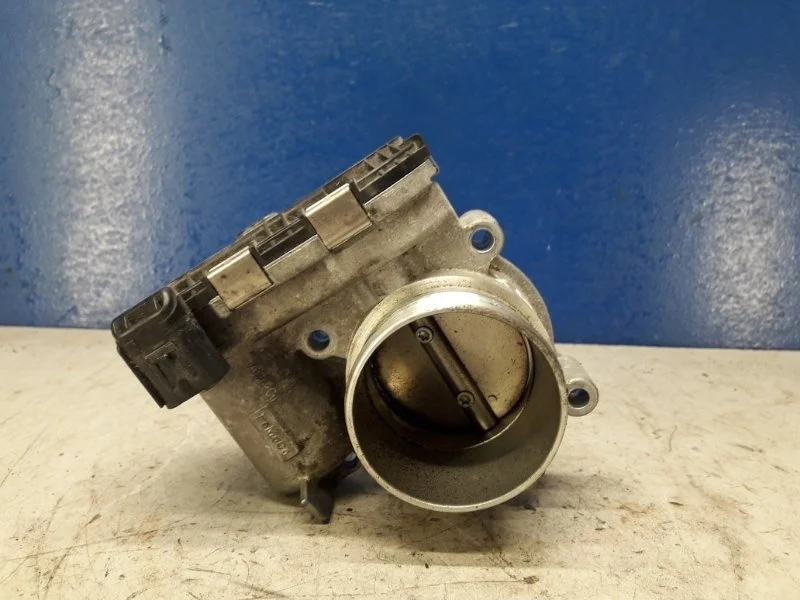 Дроссельная заслонка Ford Focus 3 2011-2019 DS7E9F991BB 2.0 XQDA