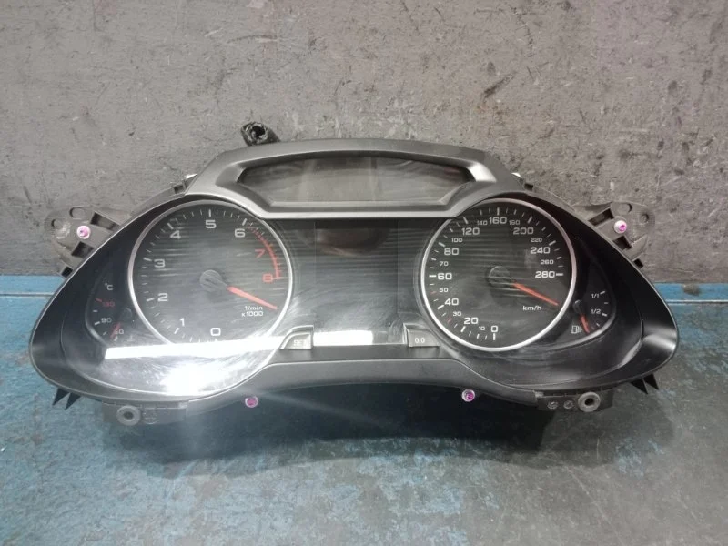 Панель приборов Audi A4 B8