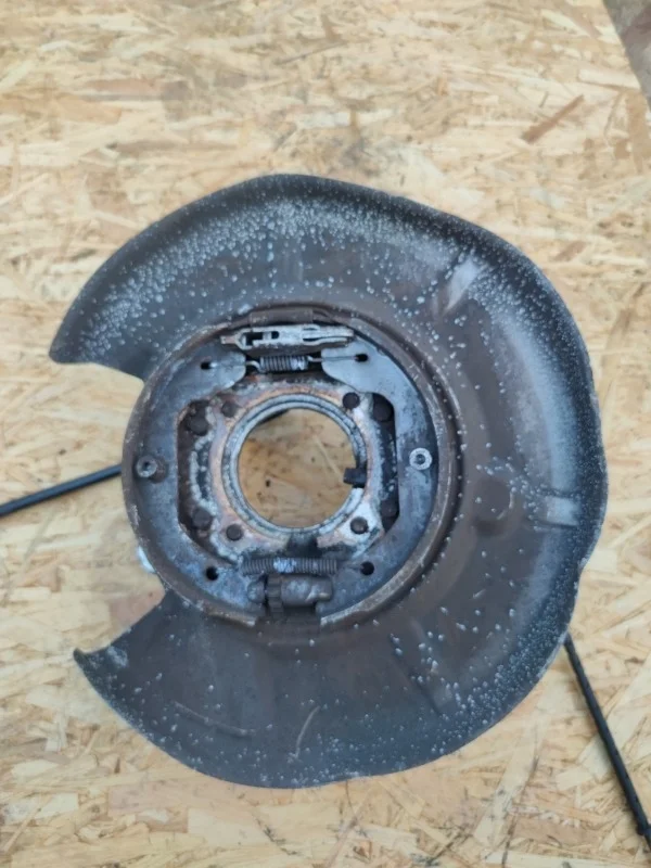 Кулак задний BMW 530D 2006 E60