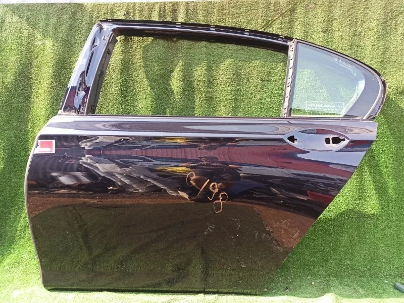 Дверь BMW F02
